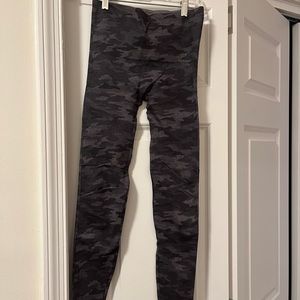 Spanx black camo leggings